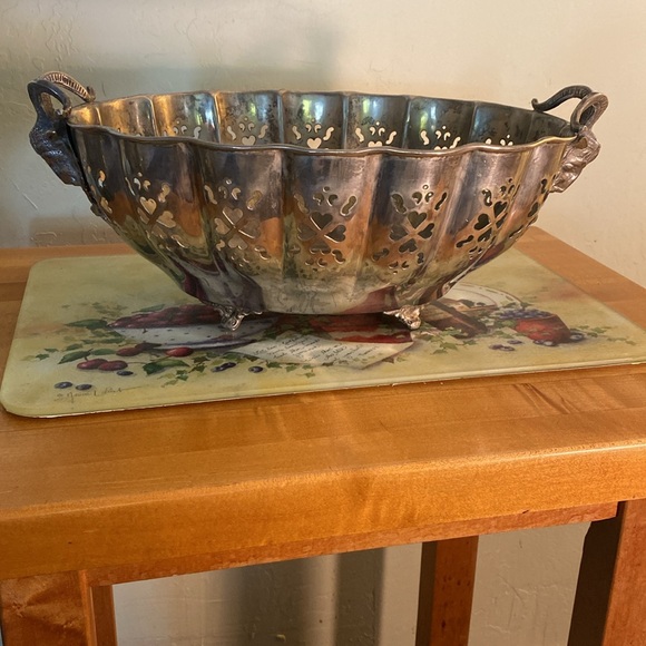 Vintage Reticulated Ram’s Head Silver Plate Fruit Bowl!! - Picture 6 of 10